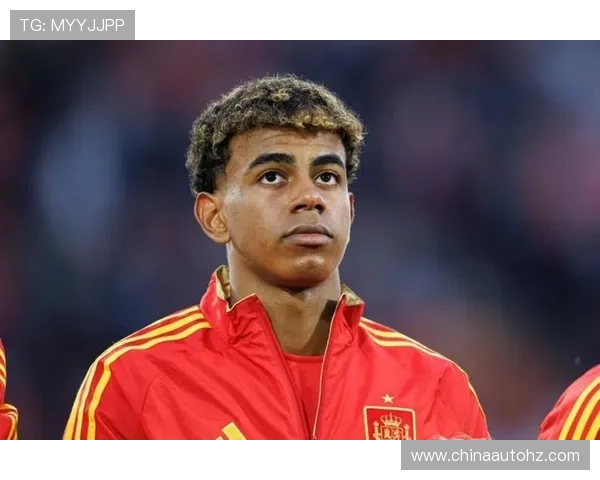 发型张扬的足球明星们如何用独特造型展现个性与风格